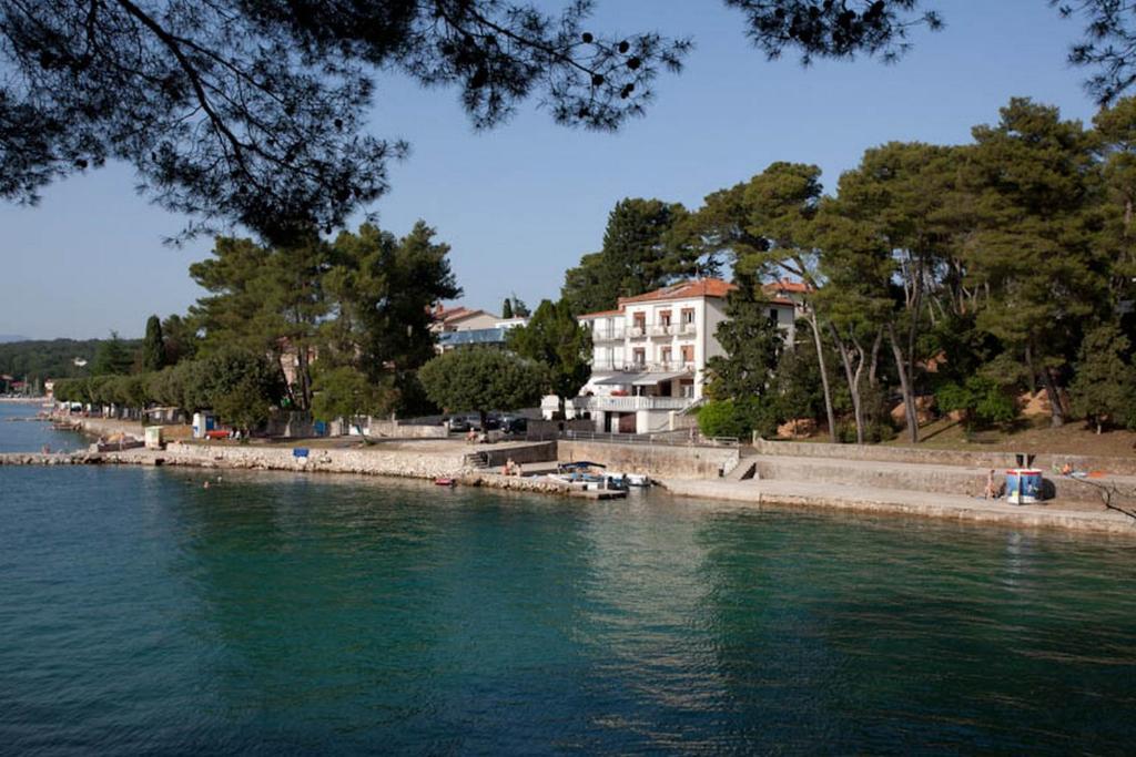 Apartments & Rooms Milcetic M Malinska Exteriér fotografie